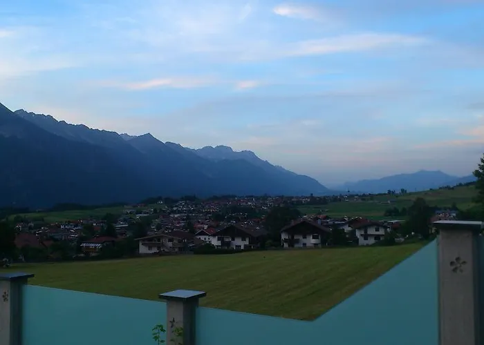 萨尔兹曼假日公寓 *